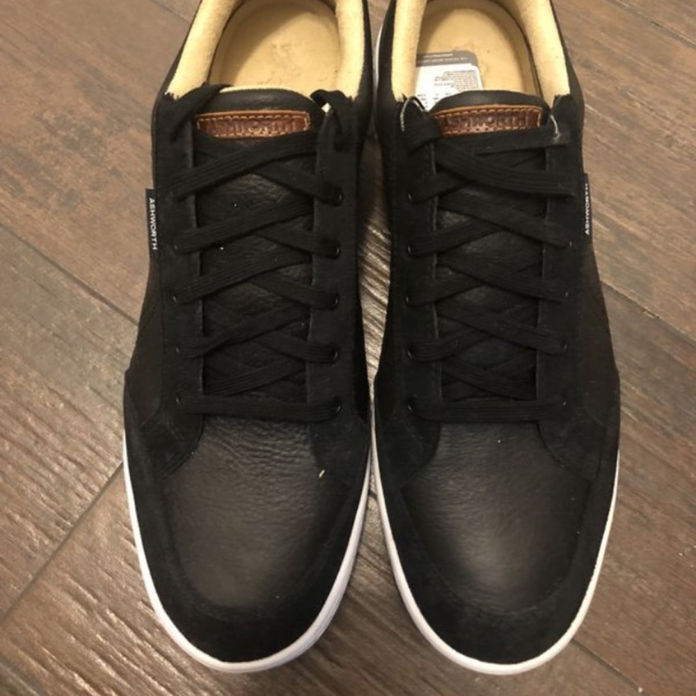 Ashworth men’s golf shoe